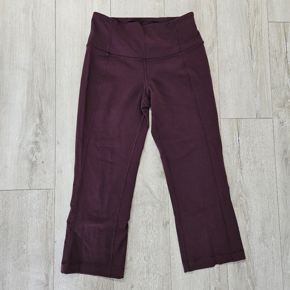 COPY - Lululemon Gather and Crow High-Rise Crop Leggings Size 4 in Burgundy/Plum - Picture 4 of 8